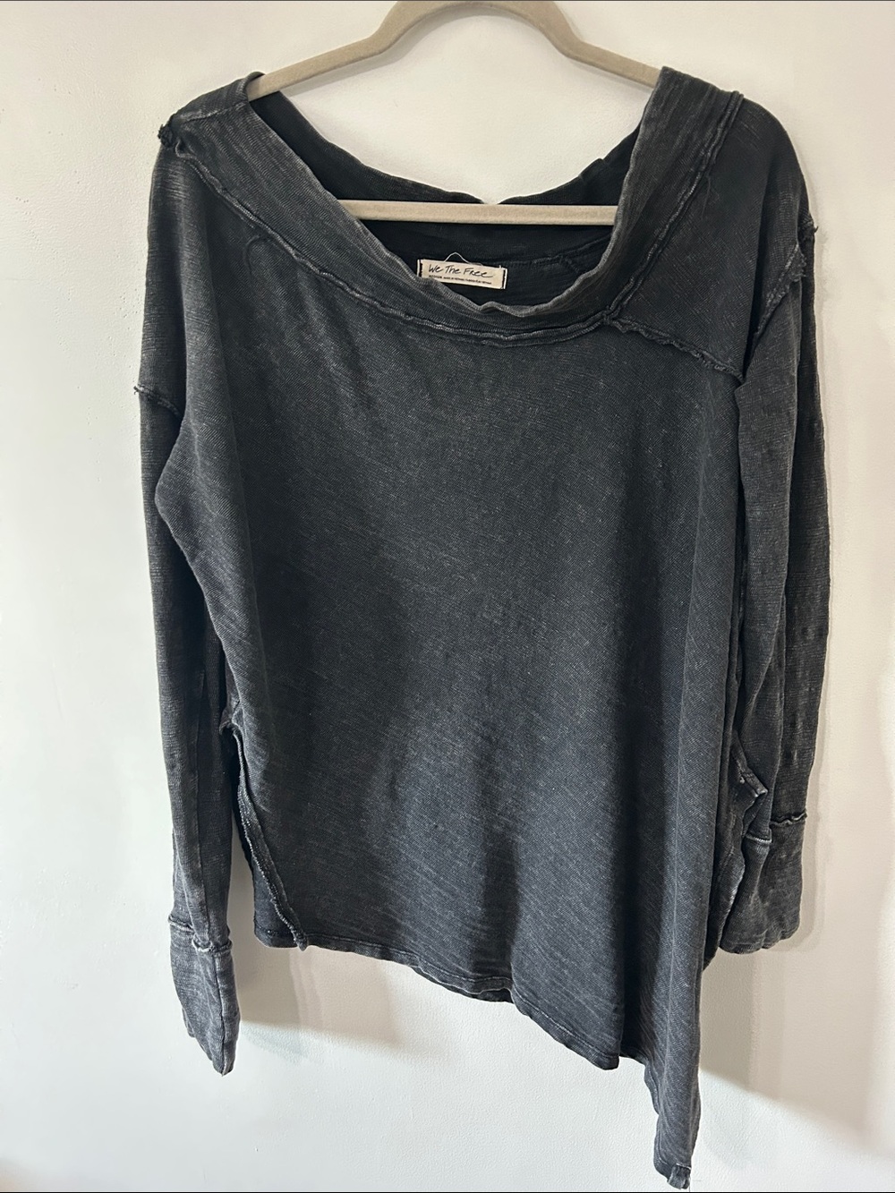 We The Free To The Right Off The Shoulder Black Long-Sleeve Lagenlook Pullover